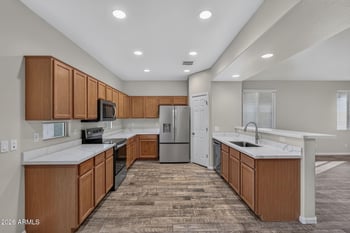 27333 N 75th Dr, Peoria, AZ 85383