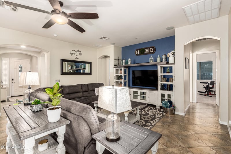 27344 91st Ln, Peoria, AZ 85383