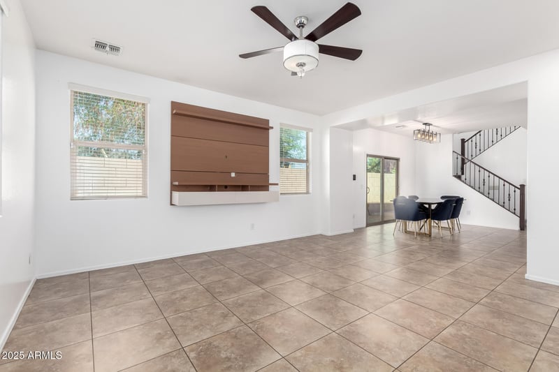 2735 73rd Dr, Phoenix, AZ 85035
