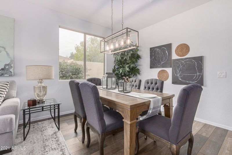 2735 E Carson Rd, Phoenix, AZ 85042