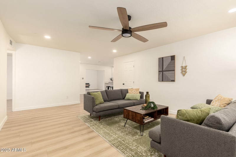 2735 Isabella Ave, Mesa, AZ 85202
