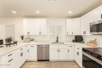 2735 Isabella Ave, Mesa, AZ 85202