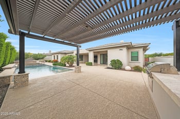 2735 Kingbird Dr, Gilbert, AZ 85297