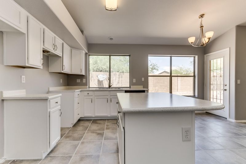 2735 N 126th Dr, Avondale, AZ 85392