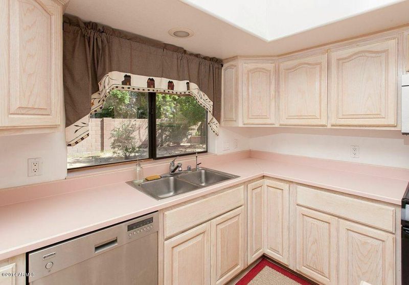 2735 S Kenneth Pl, Tempe, AZ 85282