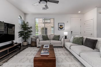 2736 Cavalier Dr #101, Gilbert, AZ 85295