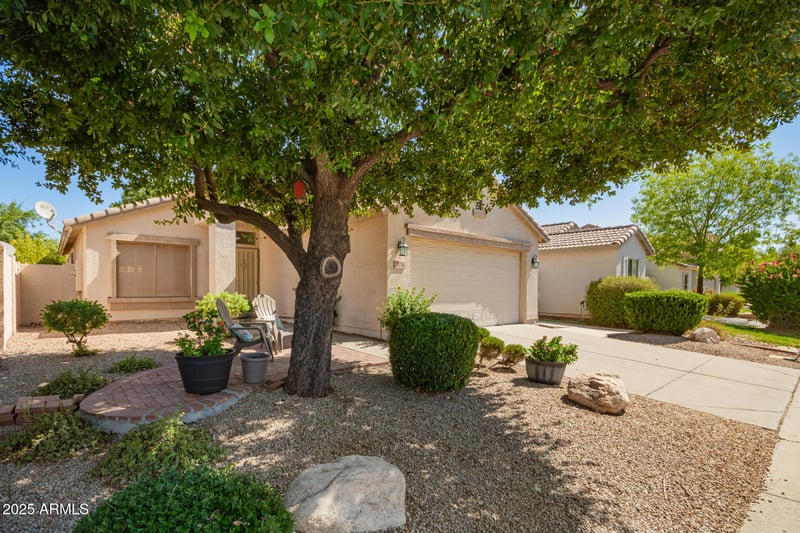2736 Dragoon Cir, Mesa, AZ 85204