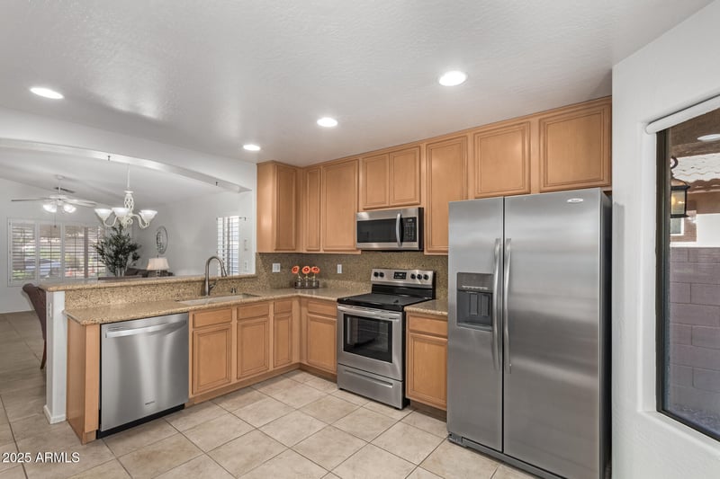 2736 Dragoon Cir, Mesa, AZ 85204