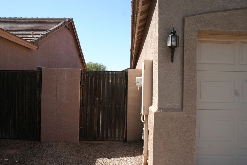 2736 E Superior Rd, San Tan Valley, AZ 85143