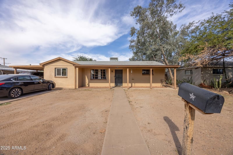 2736 El Caminito Dr, Phoenix, AZ 85051