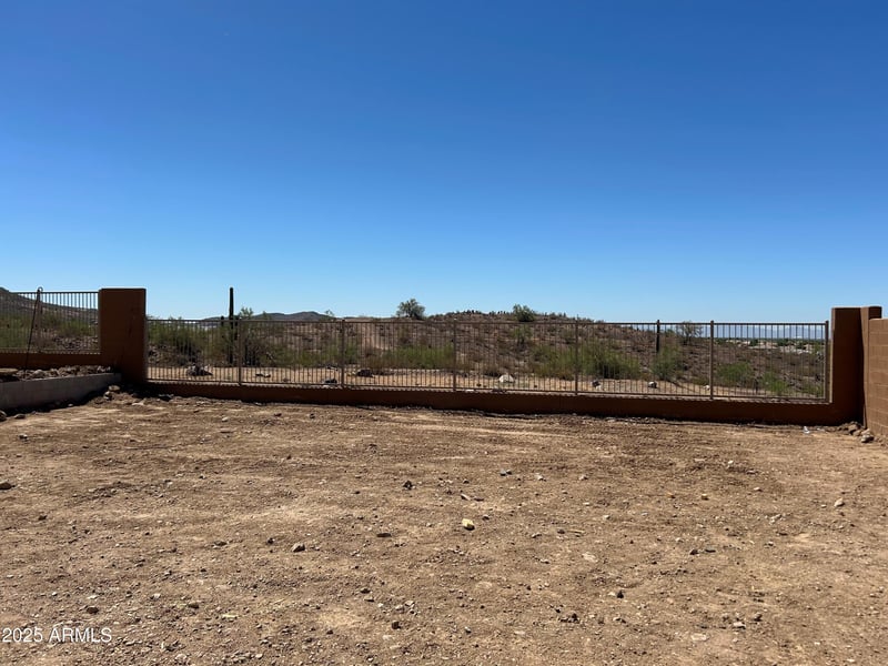 27367 69th Dr, Peoria, AZ 85383