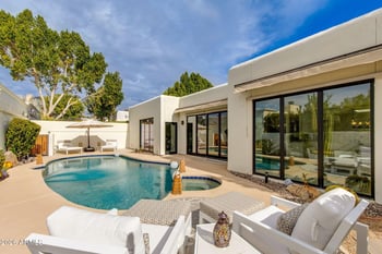 2737 Arizona Biltmore Cir #29, Phoenix, AZ 85016