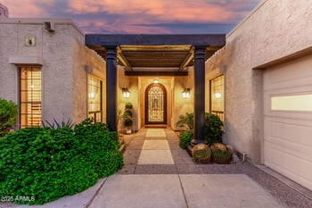 2737 Arizona Biltmore Cir #4, Phoenix, AZ 85016