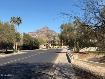 2737 Arizona Biltmore Cir #7, Phoenix, AZ 85016