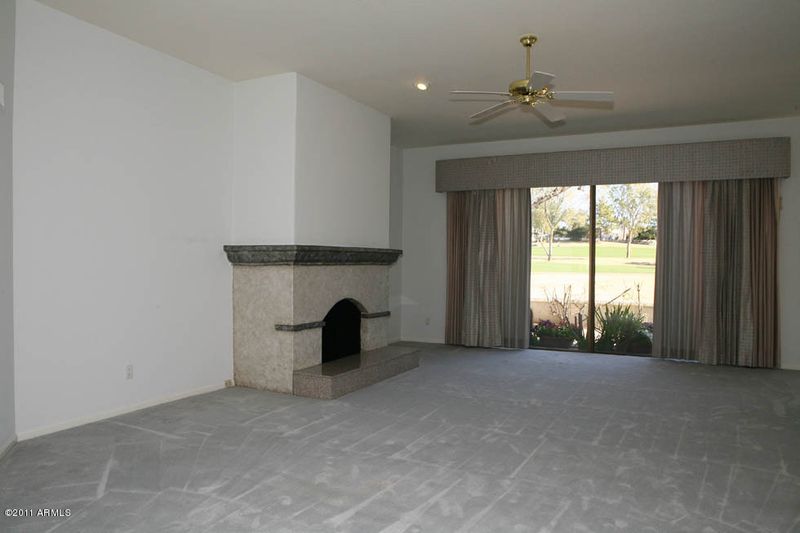 2737 E Arizona Biltmore Cir #16, Phoenix, AZ 85016