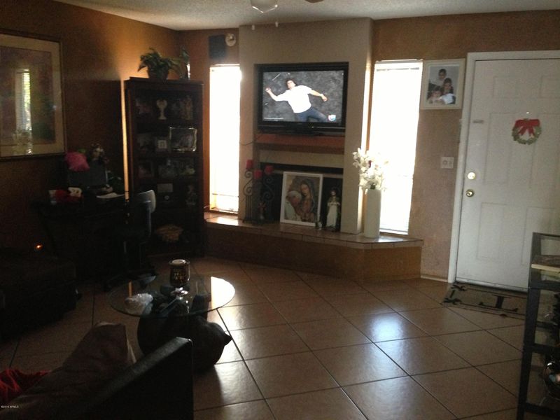 2737 E Libby St, Phoenix, AZ 85032