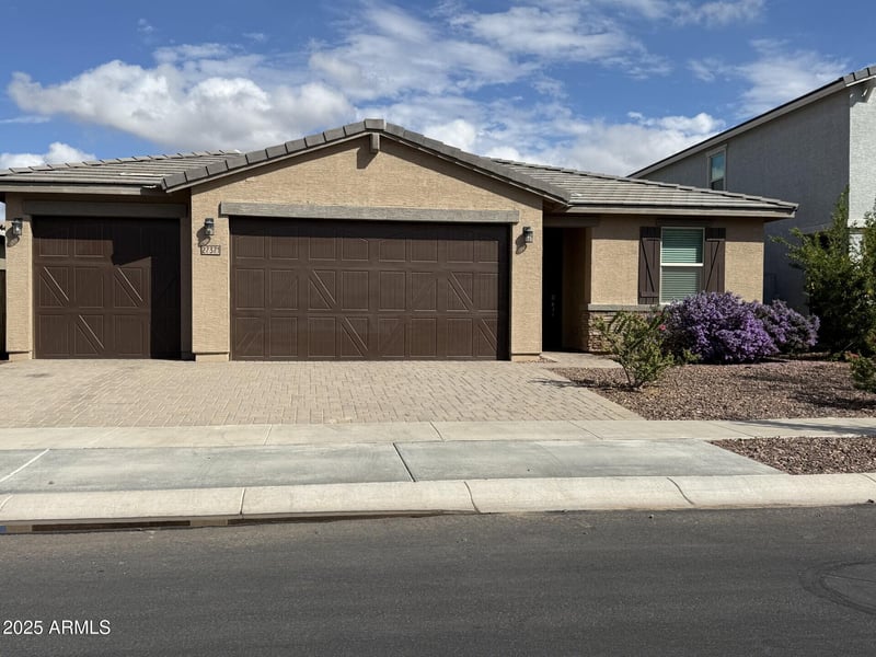 27371 176th Dr, Surprise, AZ 85387