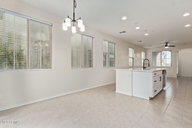 2738 S Harmony Ave, Gilbert, AZ 85295