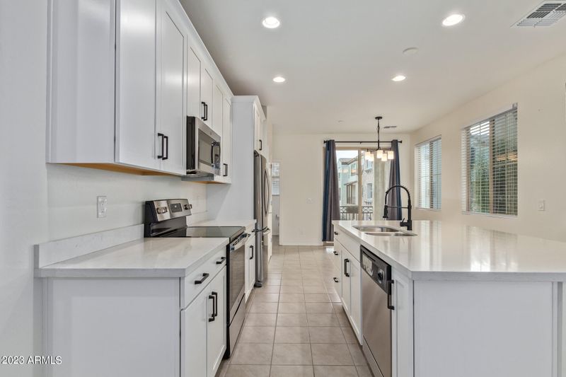 2738 S Harmony Ave, Gilbert, AZ 85295