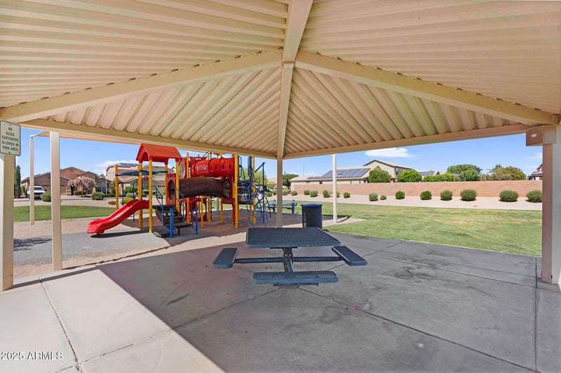 2738 Silversmith Trl, San Tan Valley, AZ 85143