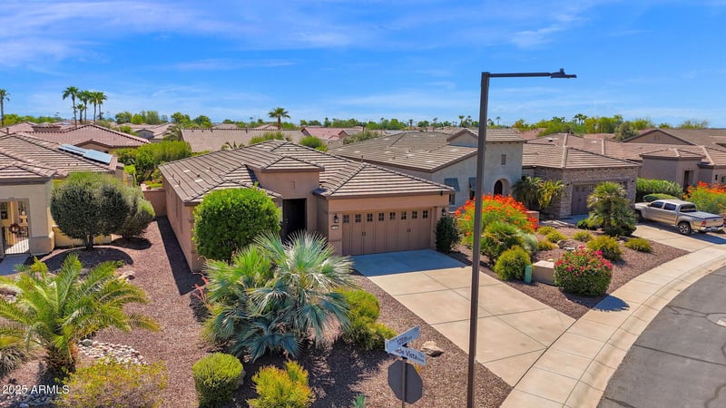 27385 128th Ln, Peoria, AZ 85383