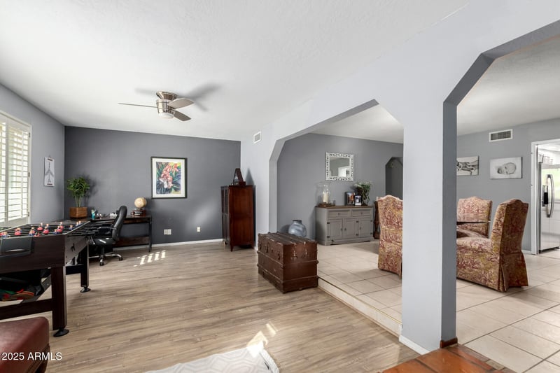 2739 Emerson Cir, Mesa, AZ 85210