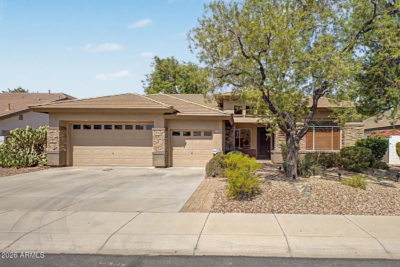 2740 S Honeysuckle Ln, Gilbert, AZ 85295
