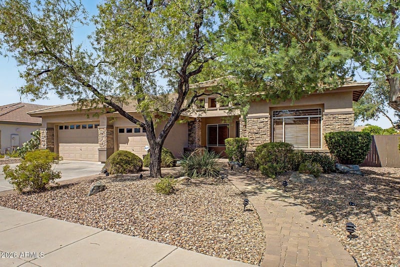 2740 S Honeysuckle Ln, Gilbert, AZ 85295