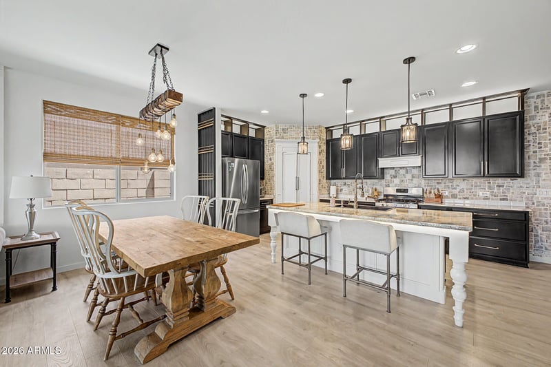 2740 W Apollo Rd, Phoenix, AZ 85041