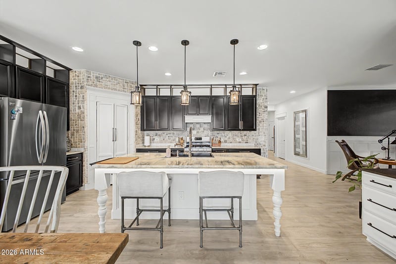 2740 W Apollo Rd, Phoenix, AZ 85041