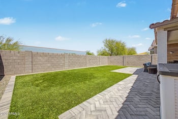 2740 W Apollo Rd, Phoenix, AZ 85041