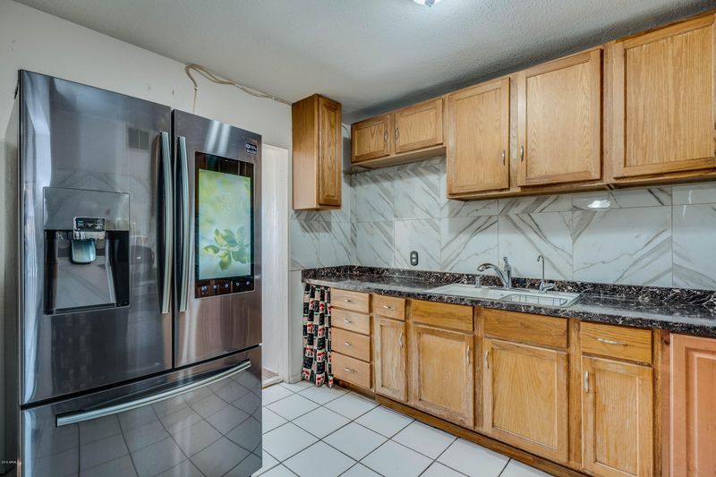 2740 W Devonshire Ave, Phoenix, AZ 85017