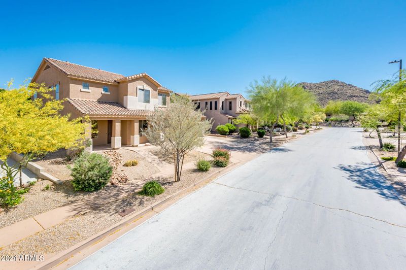 2740 W Florimond Rd, Phoenix, AZ 85086