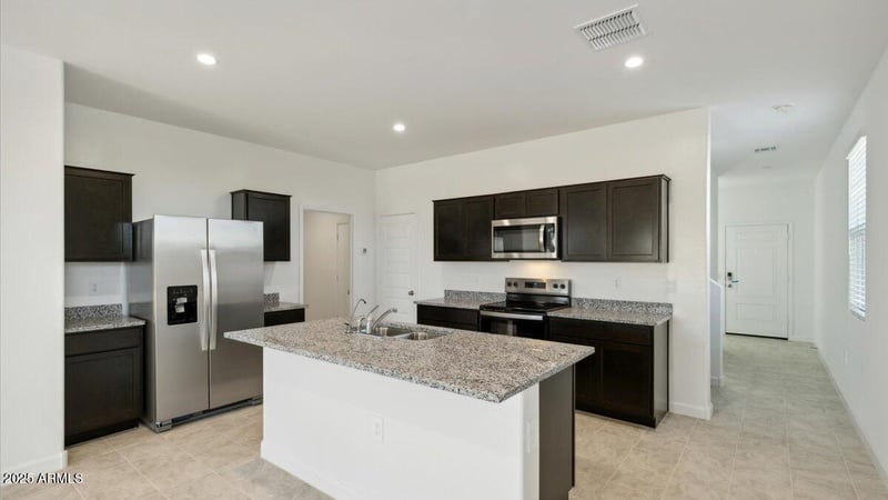 2740 W Sonrisa Ave, Apache Junction, AZ 85120