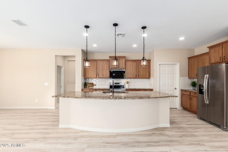 27413 Tonopah Dr, Buckeye, AZ 85396