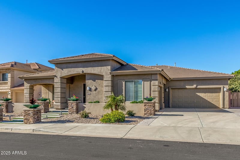 27414 22nd Ln, Phoenix, AZ 85085