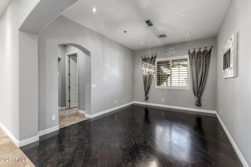 27414 22nd Ln, Phoenix, AZ 85085