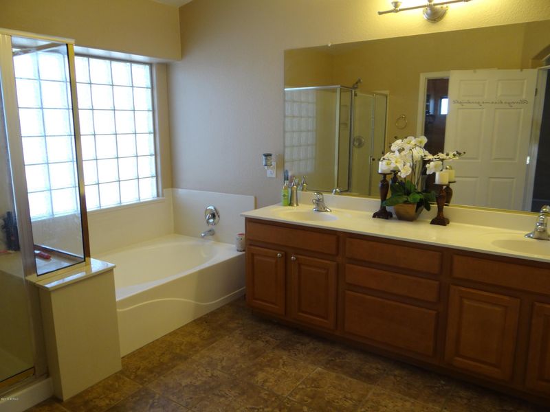 27417 N 23rd Dr, Phoenix, AZ 85085
