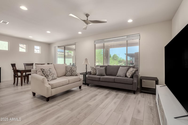 27418 Mohawk Ln, Buckeye, AZ 85396