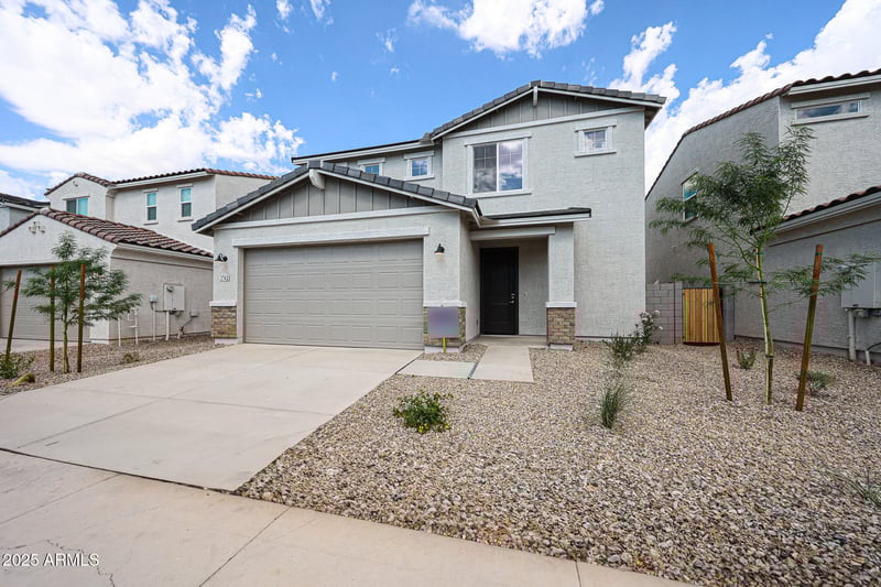 2742 Dutchmans Trl, Apache Junction, AZ 85119