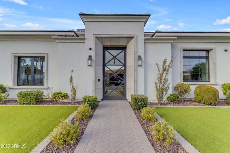 2742 Monterey Pl, Chandler, AZ 85224