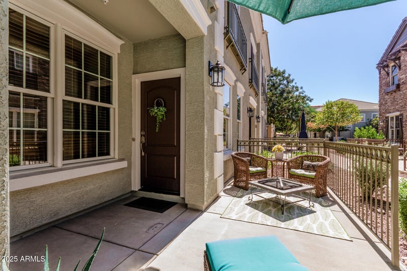 2742 Sulley Dr #101, Gilbert, AZ 85295