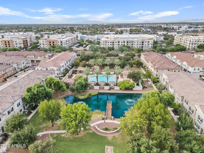 2742 Sulley Dr #102, Gilbert, AZ 85295