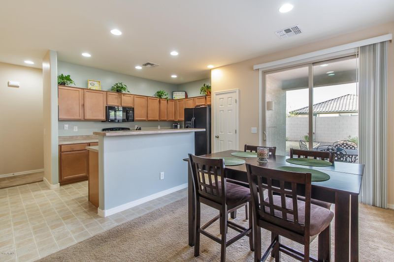 2742 W Bowker St, Phoenix, AZ 85041