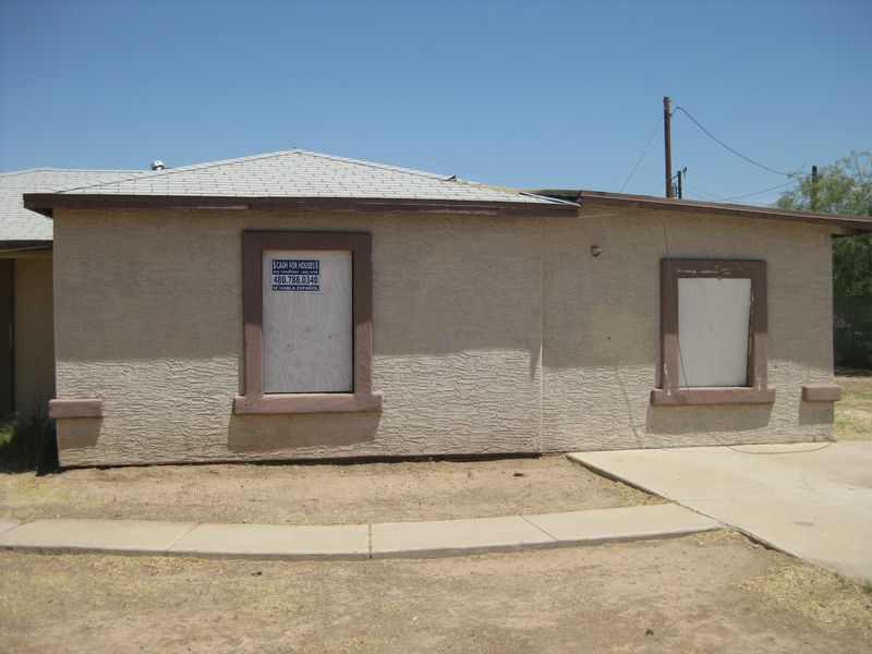 2742 W Madison St, Phoenix, AZ 85009