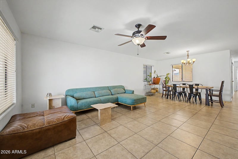2743 Tamarisk Ave, Phoenix, AZ 85040