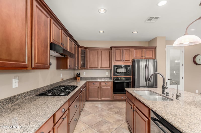 2743 Narrowleaf Dr, Gilbert, AZ 85298