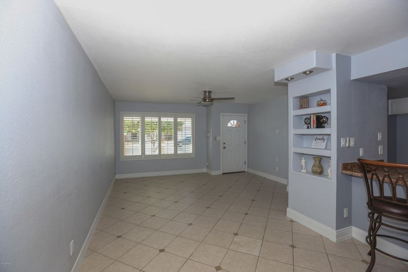 2744 W Junquillo Cir, Mesa, AZ 85202