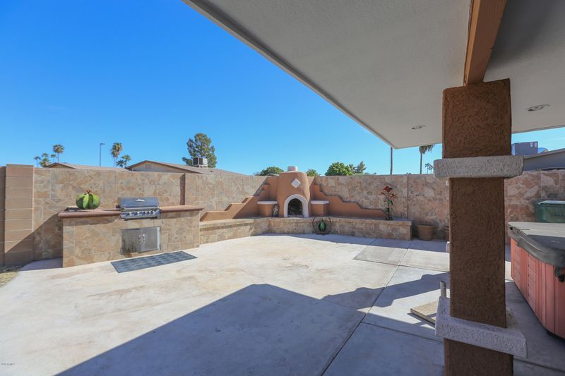 2744 W Junquillo Cir, Mesa, AZ 85202
