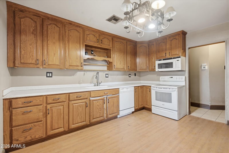 2744 W Maryland Ave, Phoenix, AZ 85017